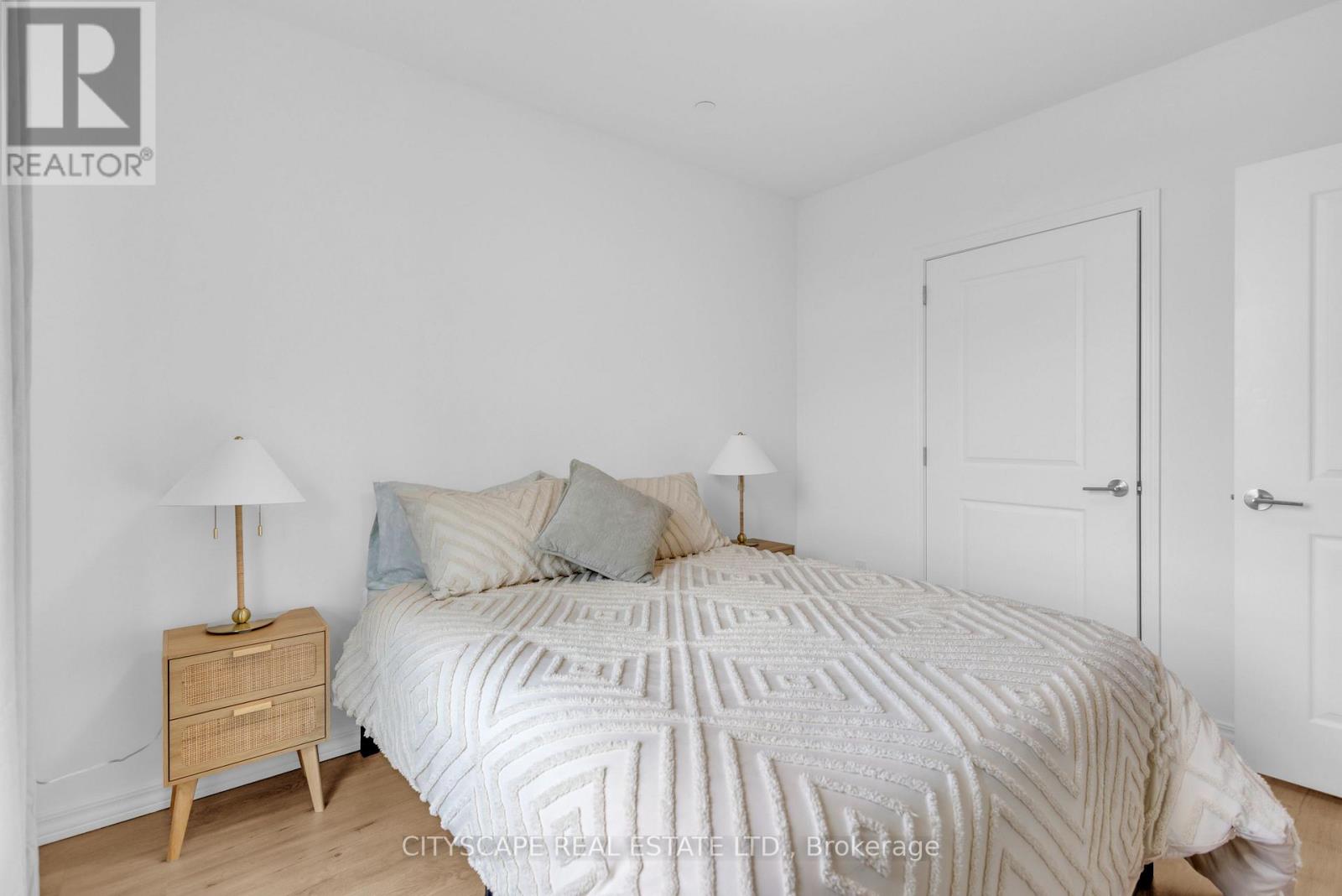 302b - 181 Elmira Road S, Guelph, Ontario  N1K 0E4 - Photo 19 - X12816846