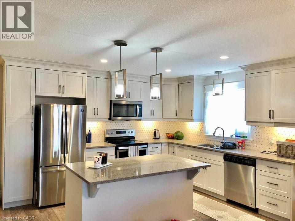 405 Krotz Street E, Listowel, Ontario  N4W 0B5 - Photo 2 - 40813068