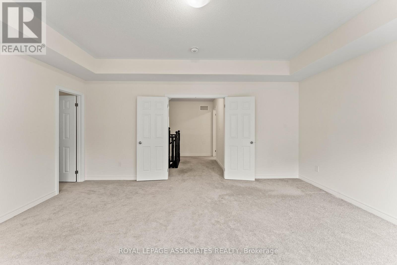 3909 Koenig Road E, Burlington, Ontario  L7M 0Z9 - Photo 14 - W12893286