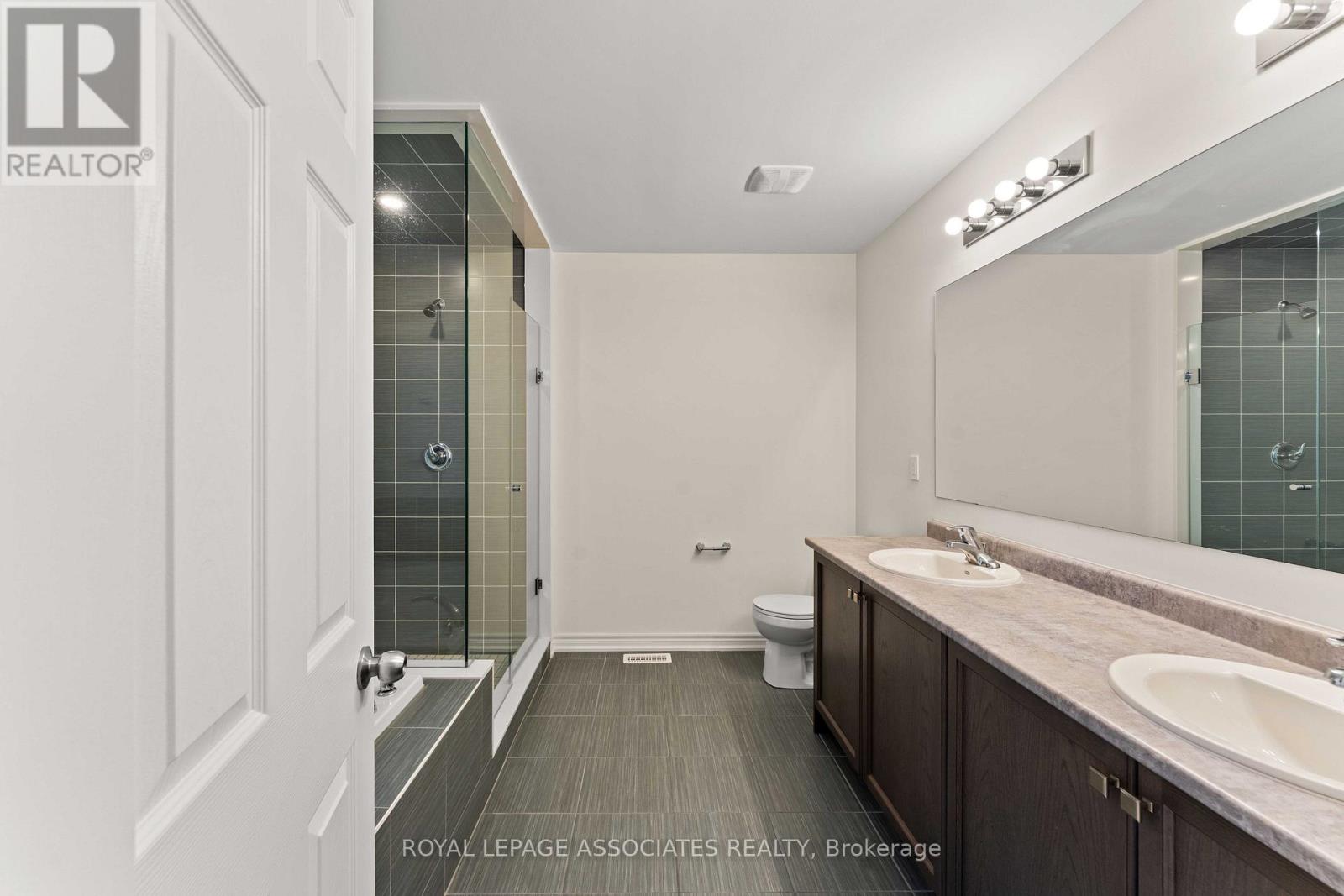 3909 Koenig Road E, Burlington, Ontario  L7M 0Z9 - Photo 15 - W12893286