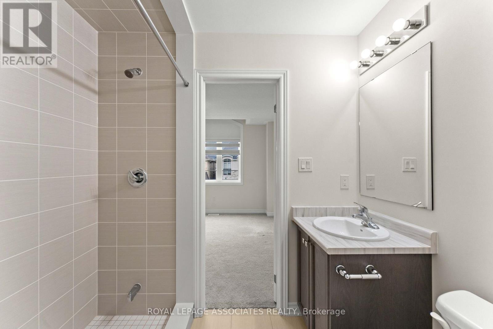 3909 Koenig Road E, Burlington, Ontario  L7M 0Z9 - Photo 23 - W12893286