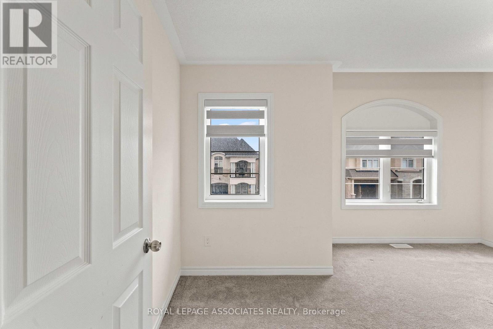 3909 Koenig Road E, Burlington, Ontario  L7M 0Z9 - Photo 32 - W12893286