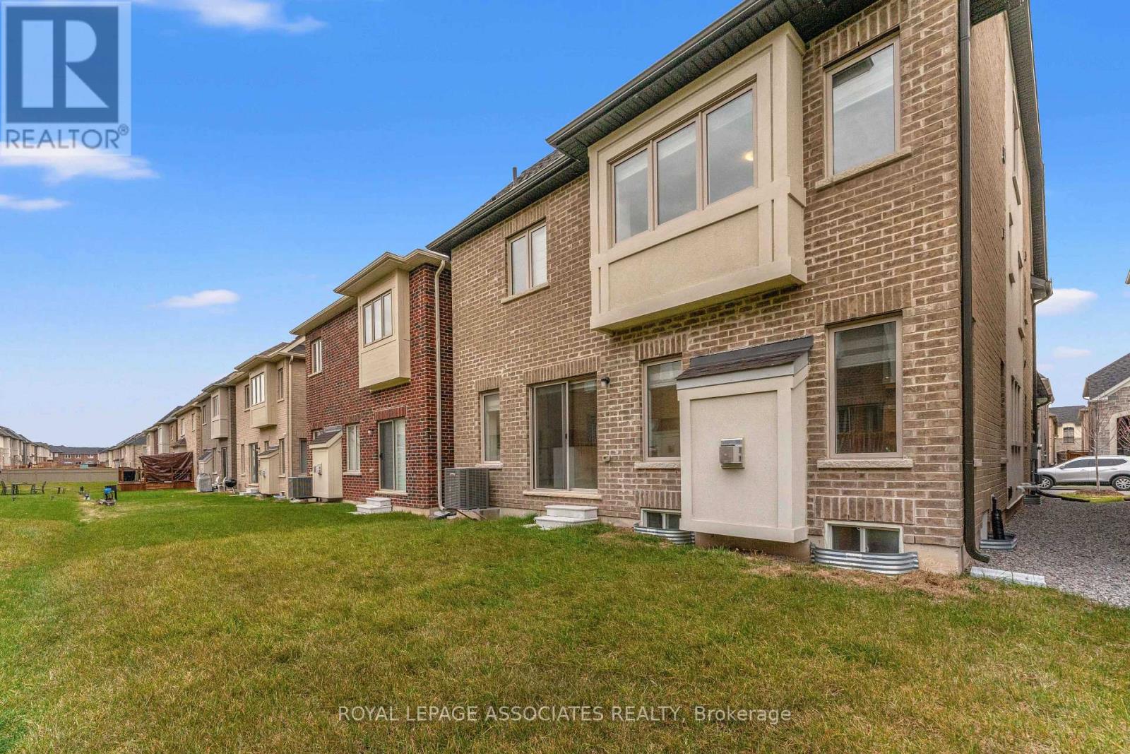 3909 Koenig Road E, Burlington, Ontario  L7M 0Z9 - Photo 50 - W12893286