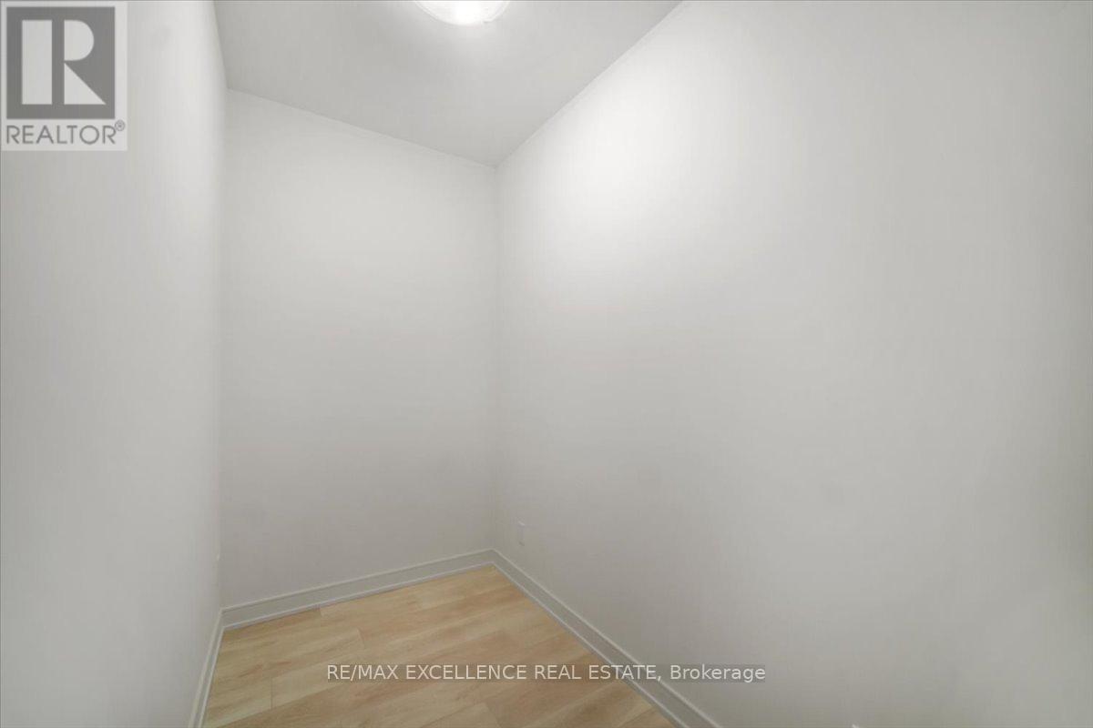 0905b - 8020 Derry Road, Milton, Ontario  L9T 2N2 - Photo 17 - W12893294