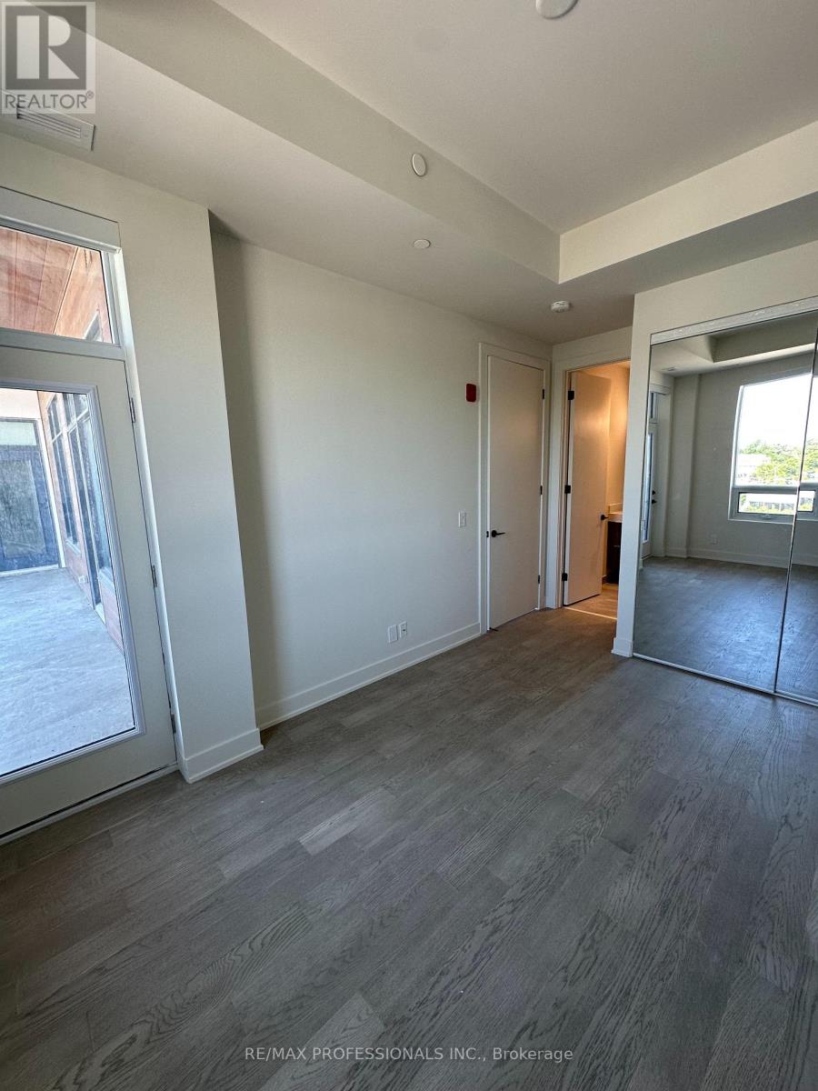 410 - 123 Maurice Drive, Oakville, Ontario  L6K 2W6 - Photo 11 - W12893300