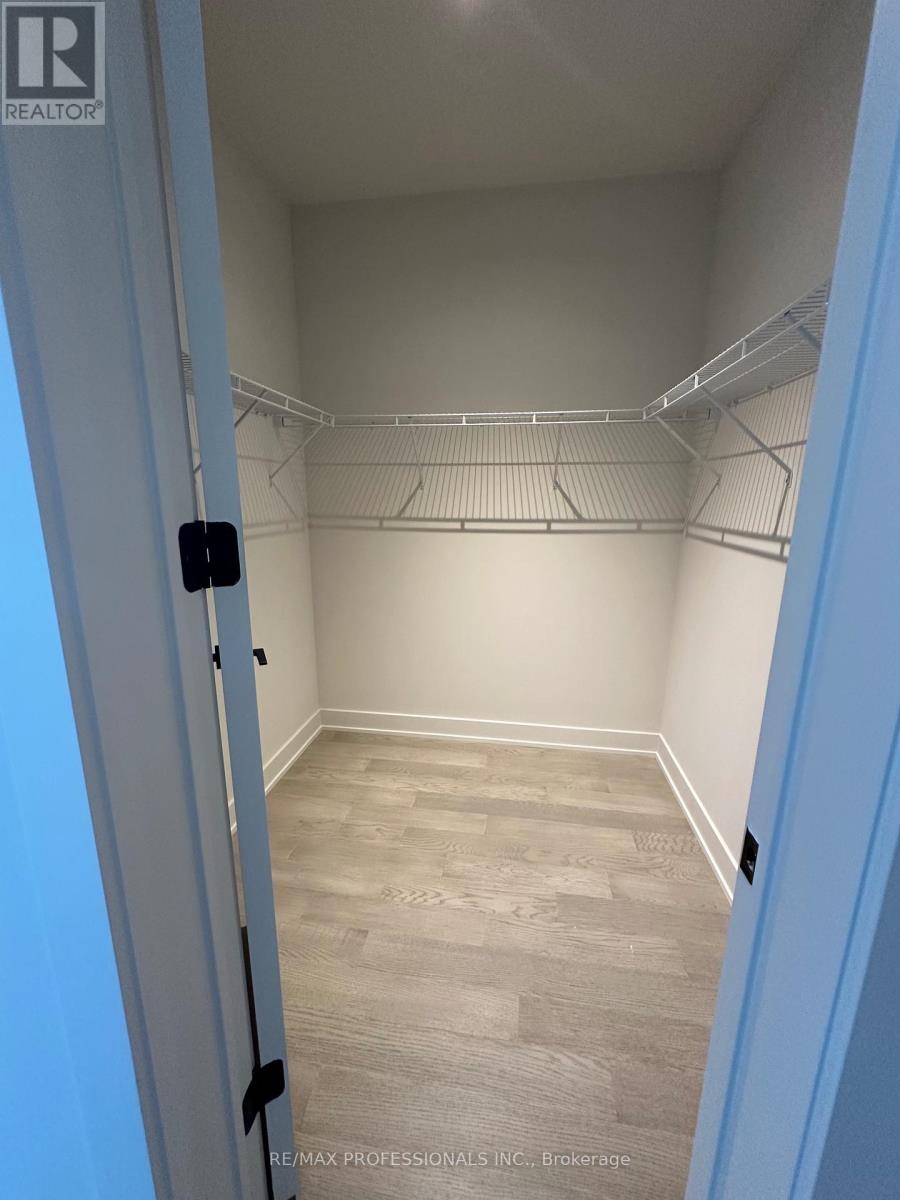 410 - 123 Maurice Drive, Oakville, Ontario  L6K 2W6 - Photo 15 - W12893300