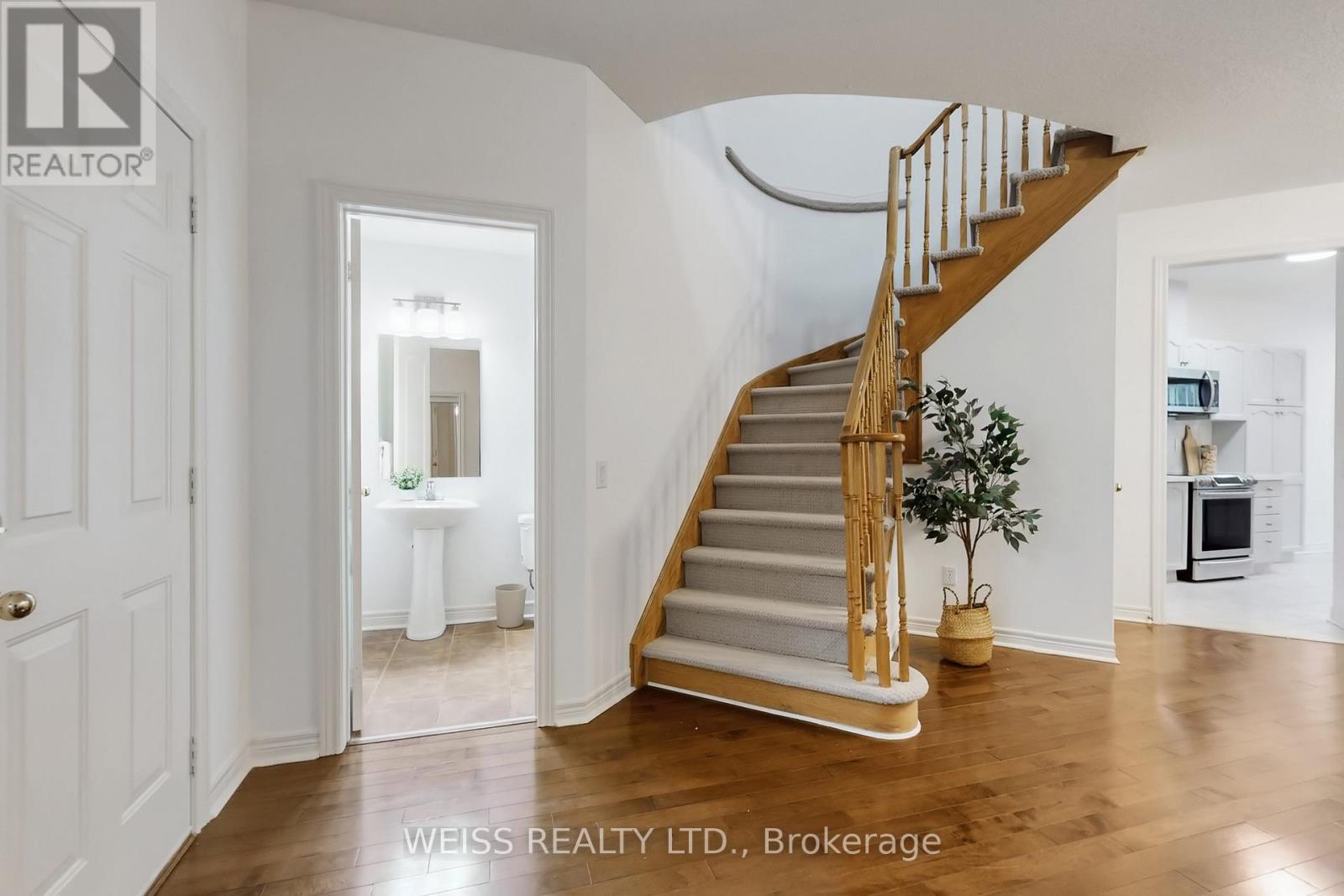 942 Khan Crescent, Mississauga, Ontario  L5V 2P7 - Photo 20 - W12893304