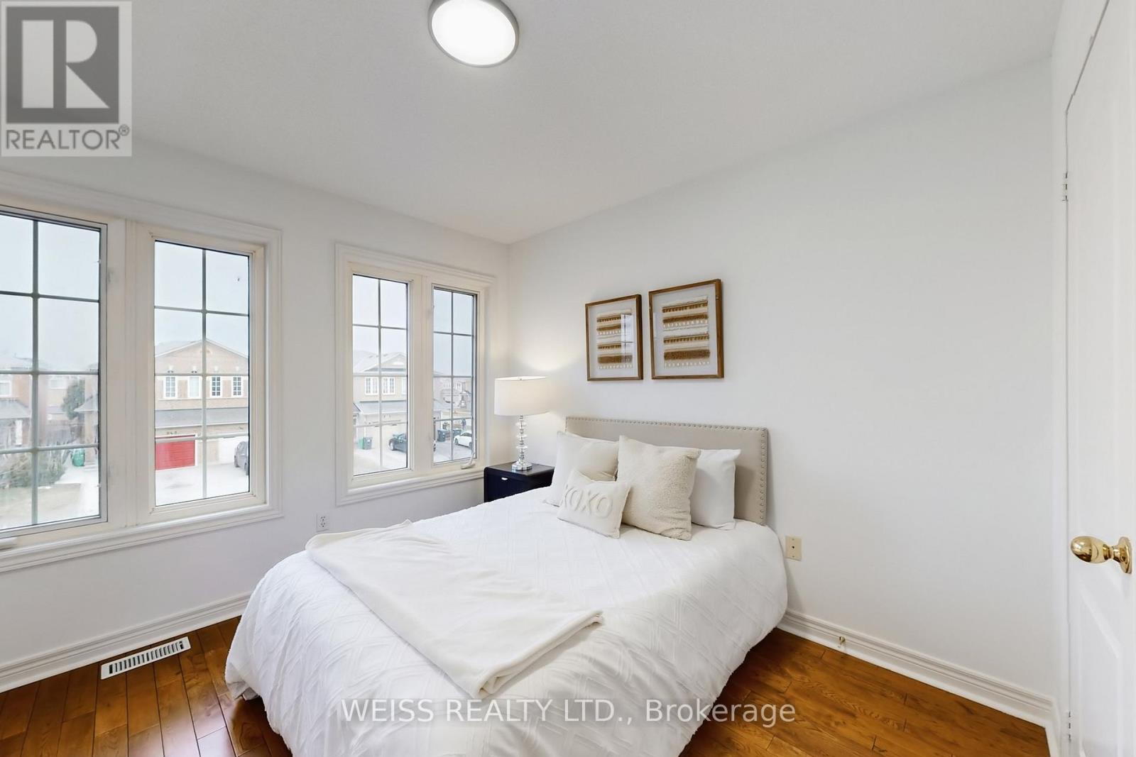 942 Khan Crescent, Mississauga, Ontario  L5V 2P7 - Photo 32 - W12893304