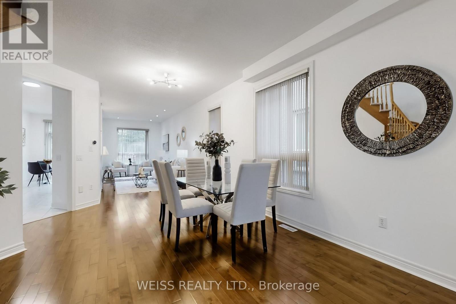 942 Khan Crescent, Mississauga, Ontario  L5V 2P7 - Photo 8 - W12893304