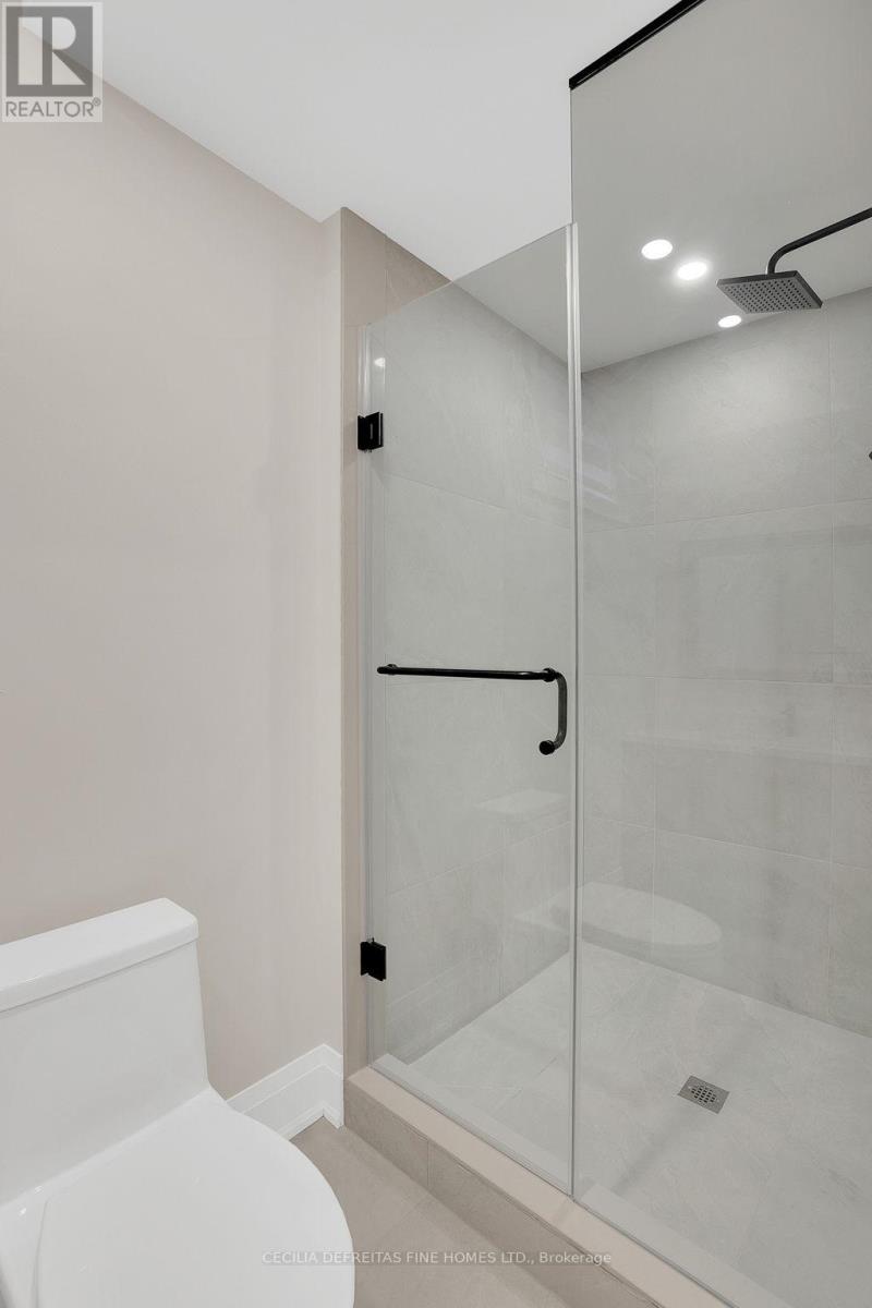 70 Haverson Boulevard, Toronto, Ontario  M6M 3J9 - Photo 25 - W12893362