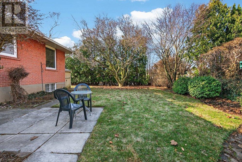 387 Walton Street, Oakville, Ontario  L6K 1R7 - Photo 34 - W12893372