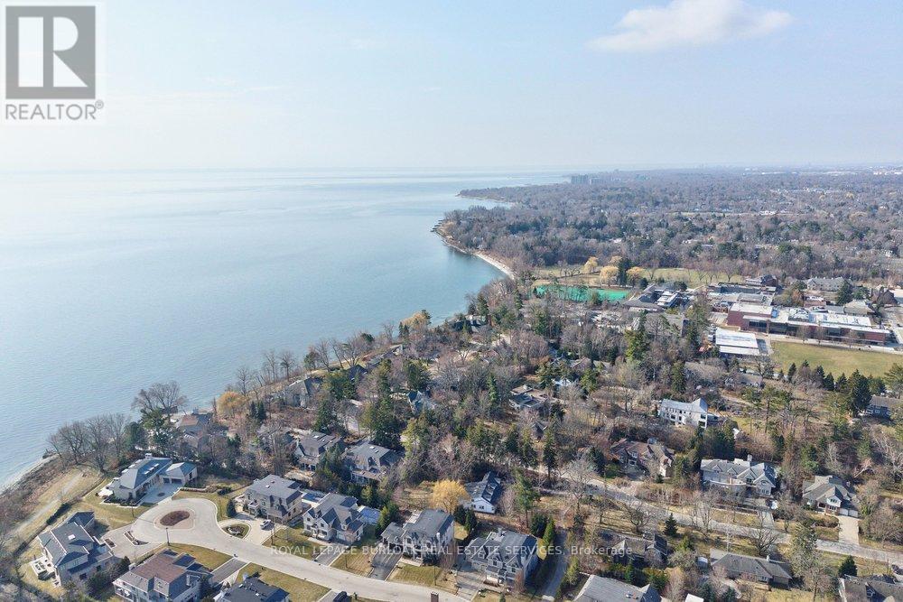 387 Walton Street, Oakville, Ontario  L6K 1R7 - Photo 48 - W12893372