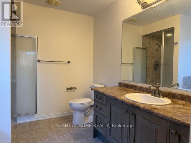 3910 Stardust Drive, Mississauga, Ontario  L5M 8A6 - Photo 9 - W12893452