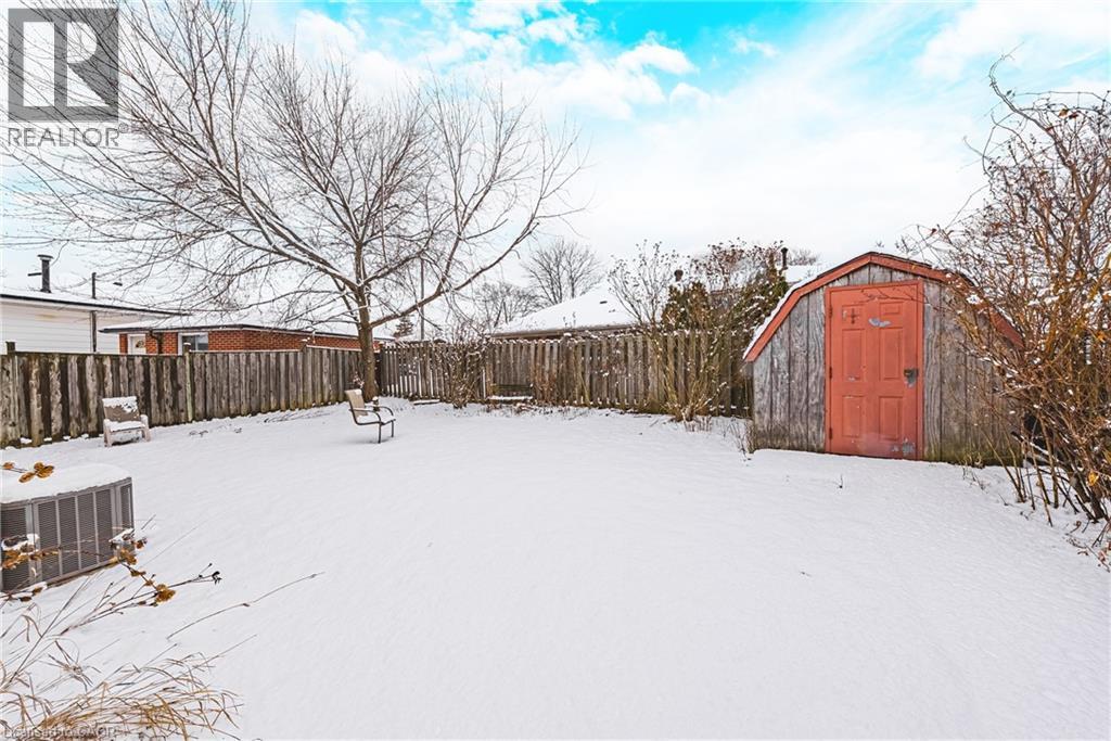 71 Hoover Crescent, Hamilton, Ontario  L9A 3H2 - Photo 23 - 40812764