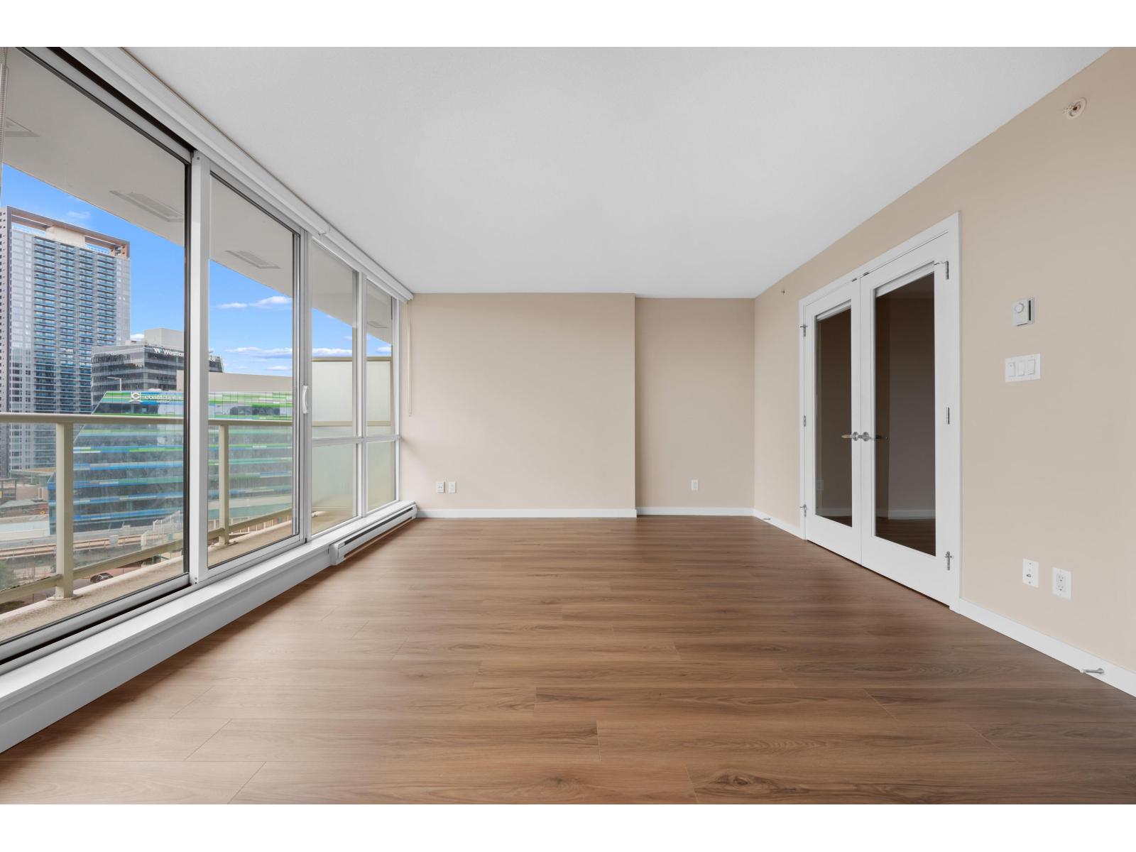 1105 9981 Whalley Boulevard, Surrey, British Columbia  V3T 0G6 - Photo 7 - R3100089