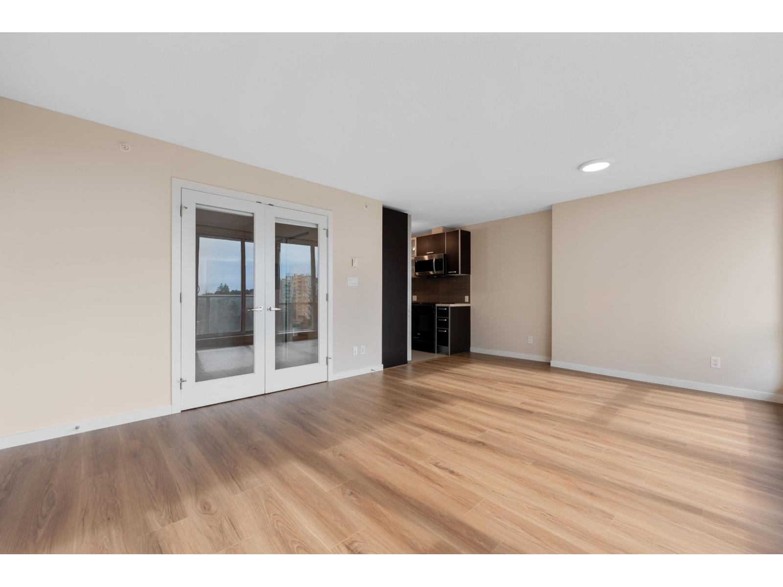 1105 9981 Whalley Boulevard, Surrey, British Columbia  V3T 0G6 - Photo 5 - R3100089