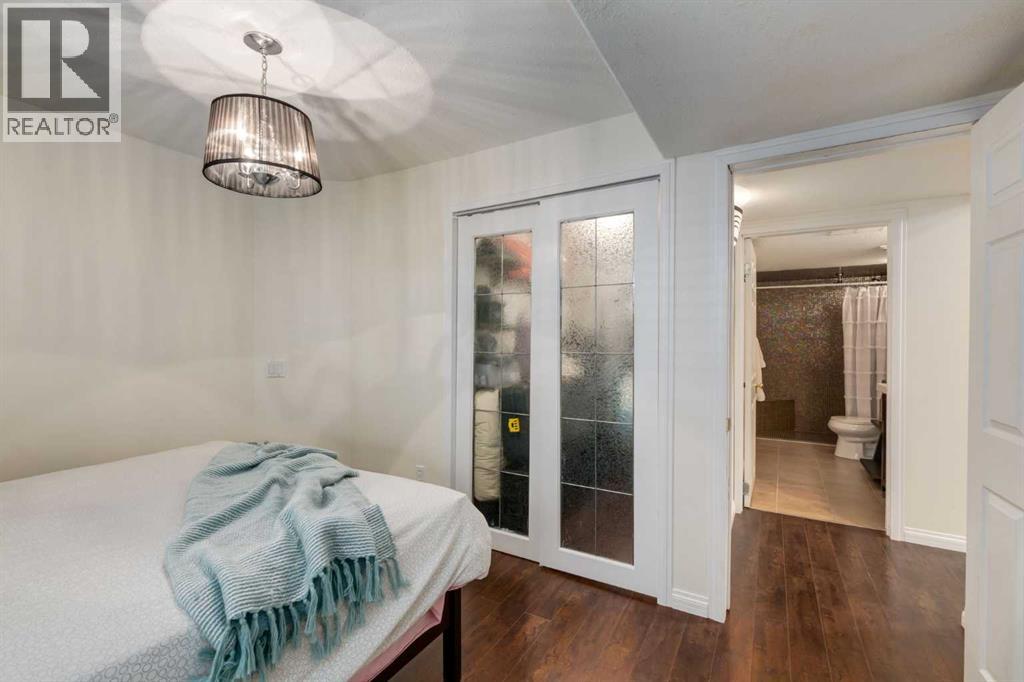 168 West Creek Pond, Chestermere, Alberta  T1X 1H4 - Photo 36 - A2287391