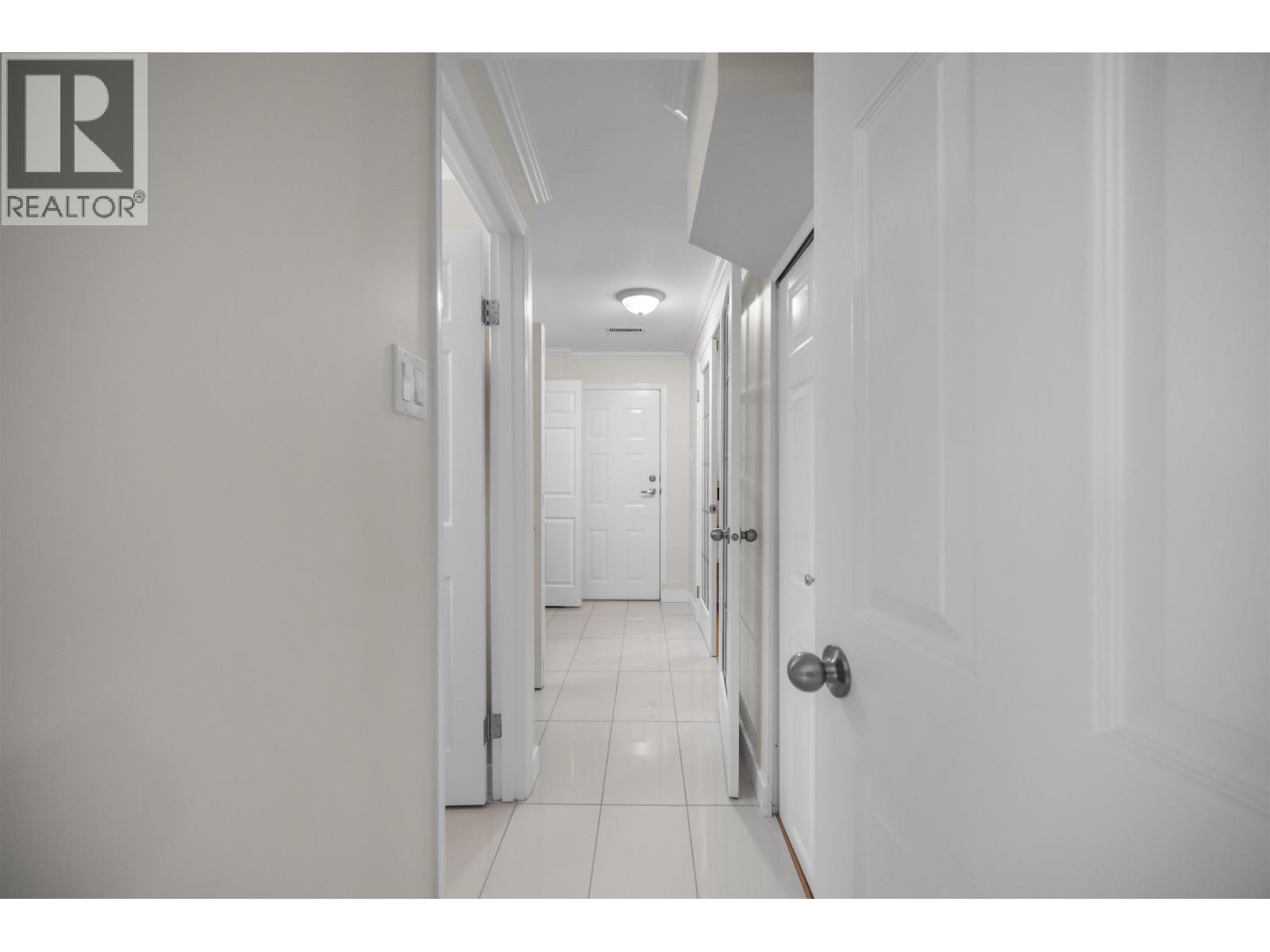 5440 Warbler Avenue, Richmond, British Columbia  V7E 4Z1 - Photo 15 - R3100070