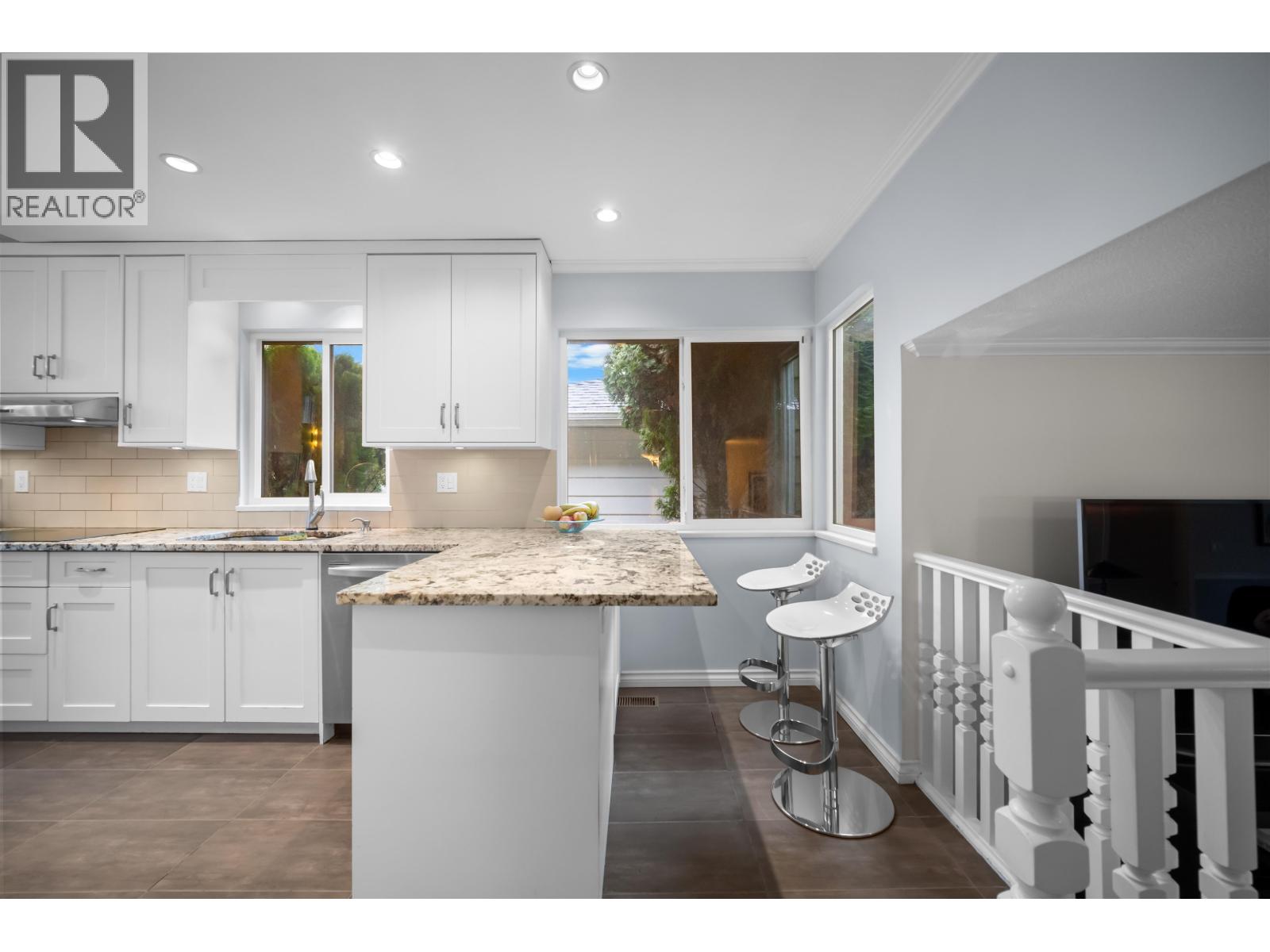 5440 Warbler Avenue, Richmond, British Columbia  V7E 4Z1 - Photo 32 - R3100070