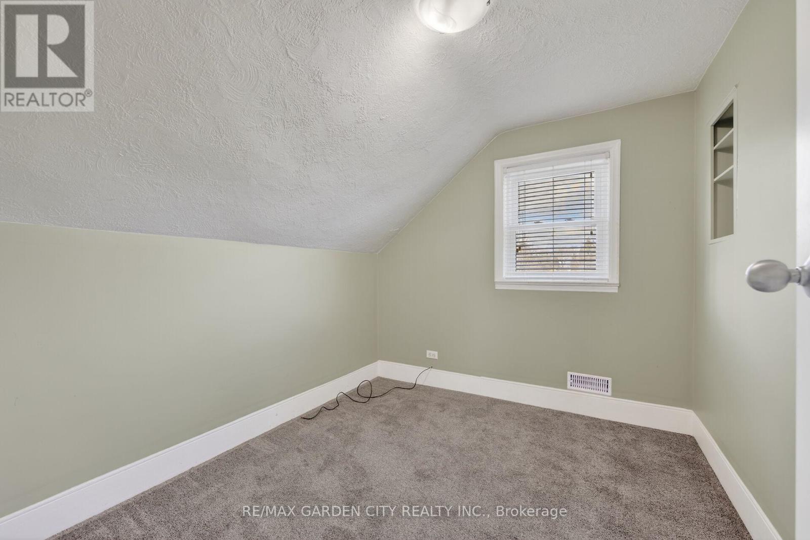 407 Bell Street, Ingersoll, Ontario  N5C 2P7 - Photo 19 - X12893264