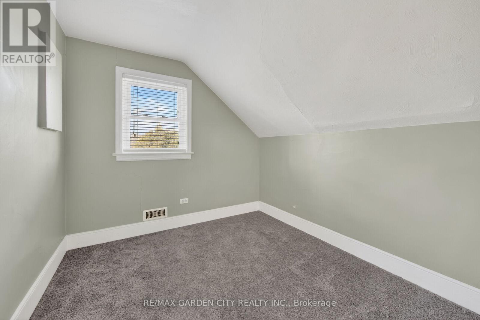 407 Bell Street, Ingersoll, Ontario  N5C 2P7 - Photo 20 - X12893264