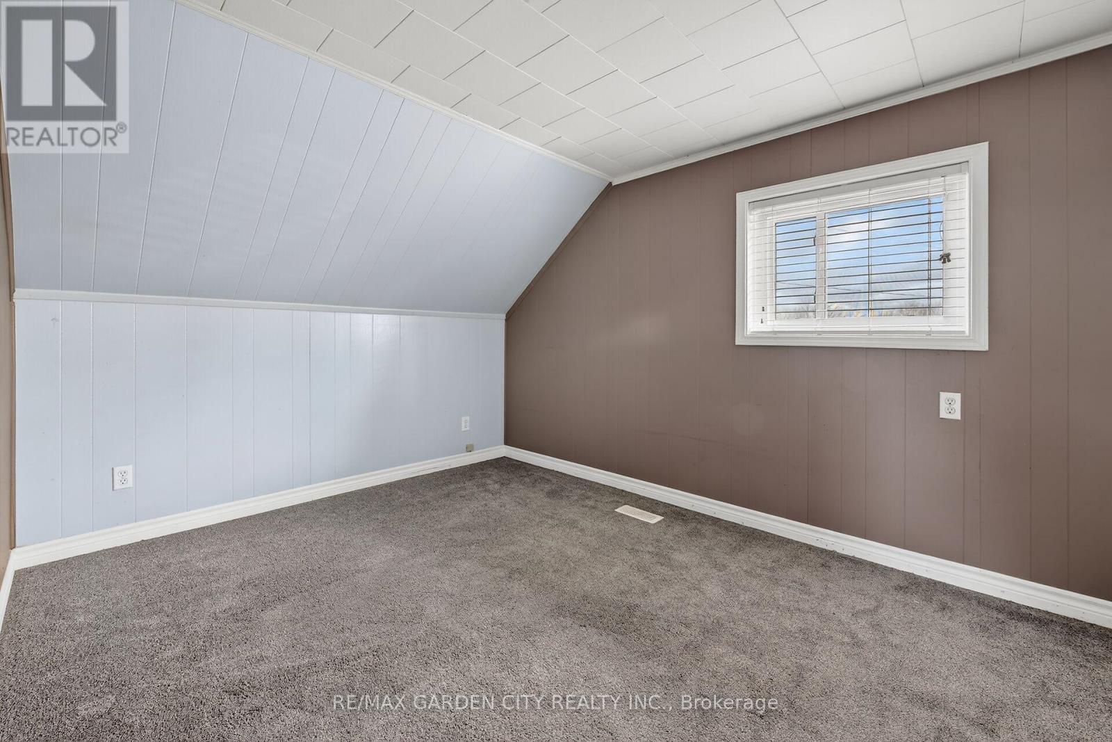 407 Bell Street, Ingersoll, Ontario  N5C 2P7 - Photo 17 - X12893270