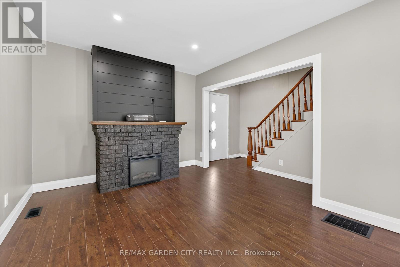 407 Bell Street, Ingersoll, Ontario  N5C 2P7 - Photo 6 - X12893270