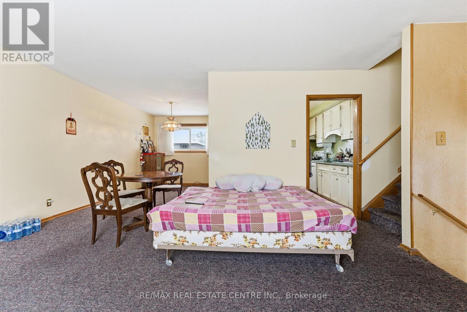 640 Bridge Street E, Belleville, Ontario  K8N 1S5 - Photo 8 - X12893302