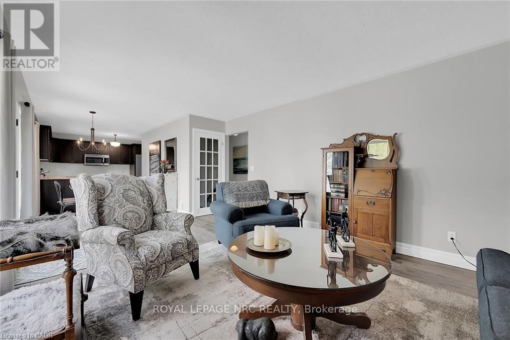 92 Hoover Point Lane, Haldimand, Ontario  N0A 1P0 - Photo 13 - X12893316