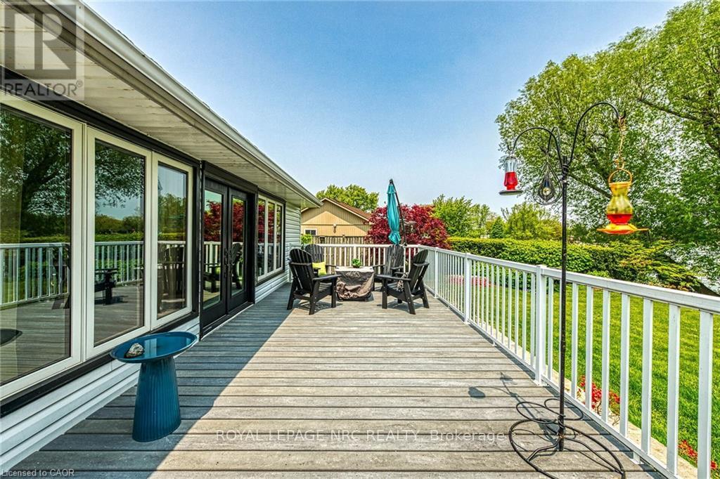 92 Hoover Point Lane, Haldimand, Ontario  N0A 1P0 - Photo 28 - X12893316