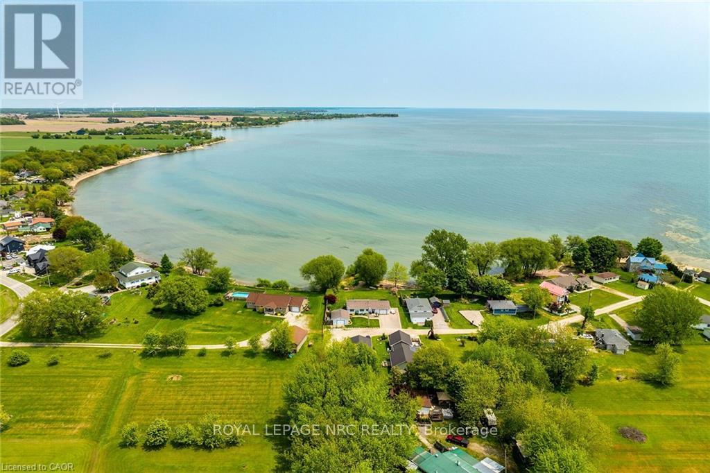 92 Hoover Point Lane, Haldimand, Ontario  N0A 1P0 - Photo 44 - X12893316