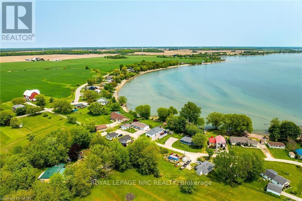 92 Hoover Point Lane, Haldimand, Ontario  N0A 1P0 - Photo 45 - X12893316