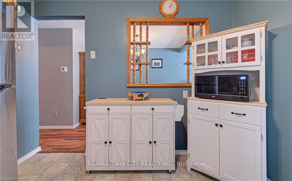 10 South Street, Cambridge, Ontario  N1R 2N5 - Photo 13 - X12893342