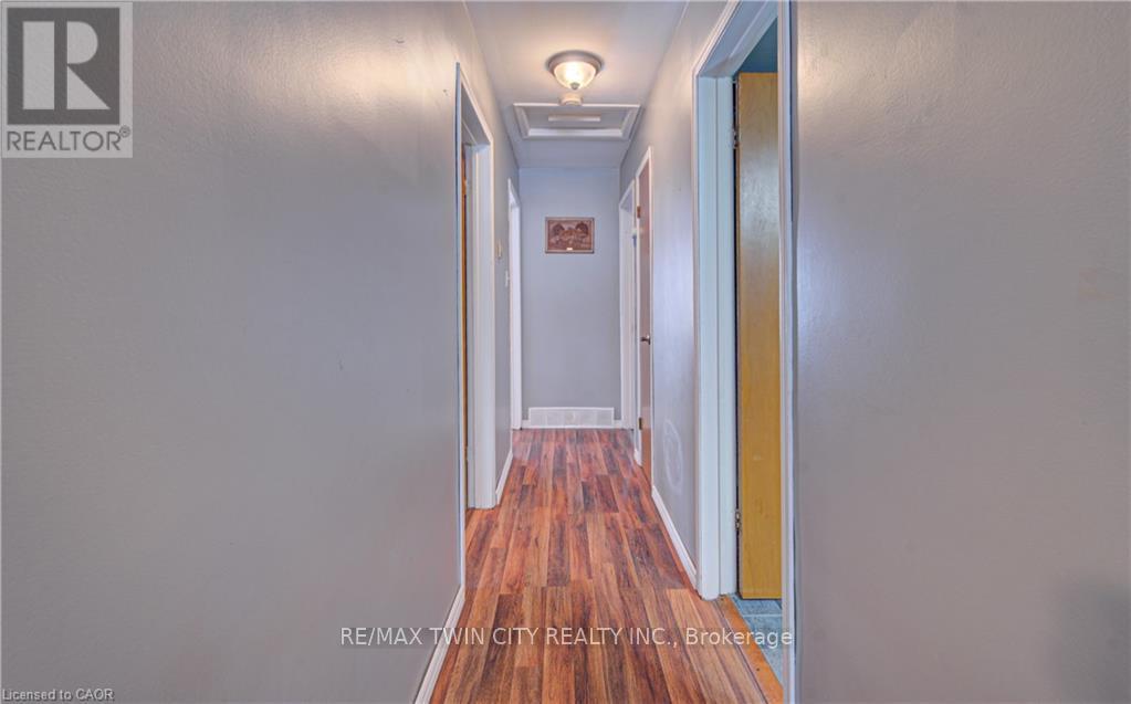 10 South Street, Cambridge, Ontario  N1R 2N5 - Photo 14 - X12893342