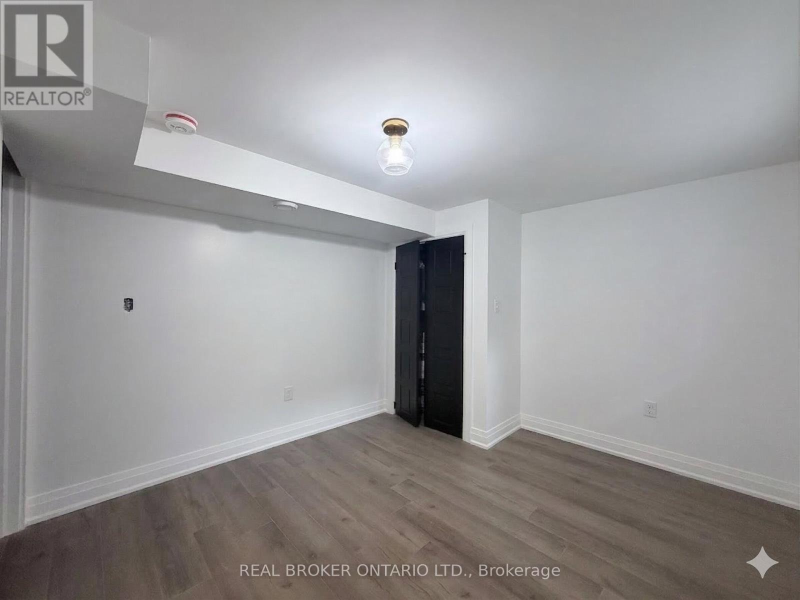 Basement - 184 Ottawa Street S, Hamilton, Ontario  L8K 2E6 - Photo 4 - X12893348