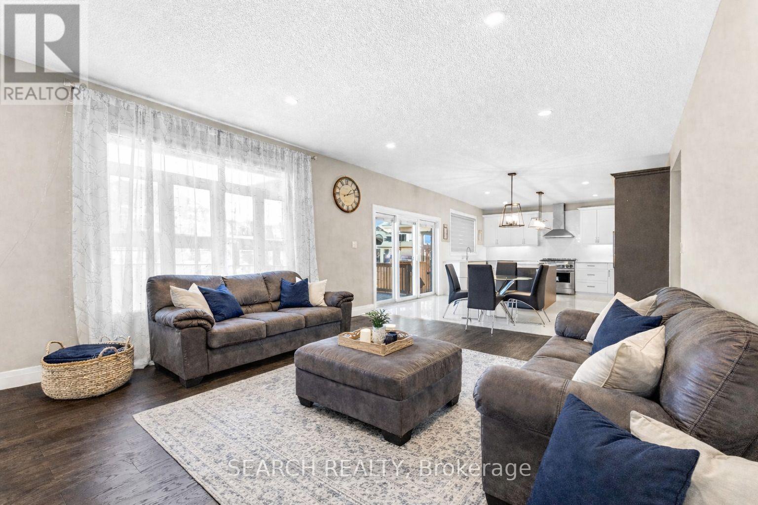 204 Boardwalk Way, Thames Centre, Ontario  N0L 1G3 - Photo 8 - X12893350