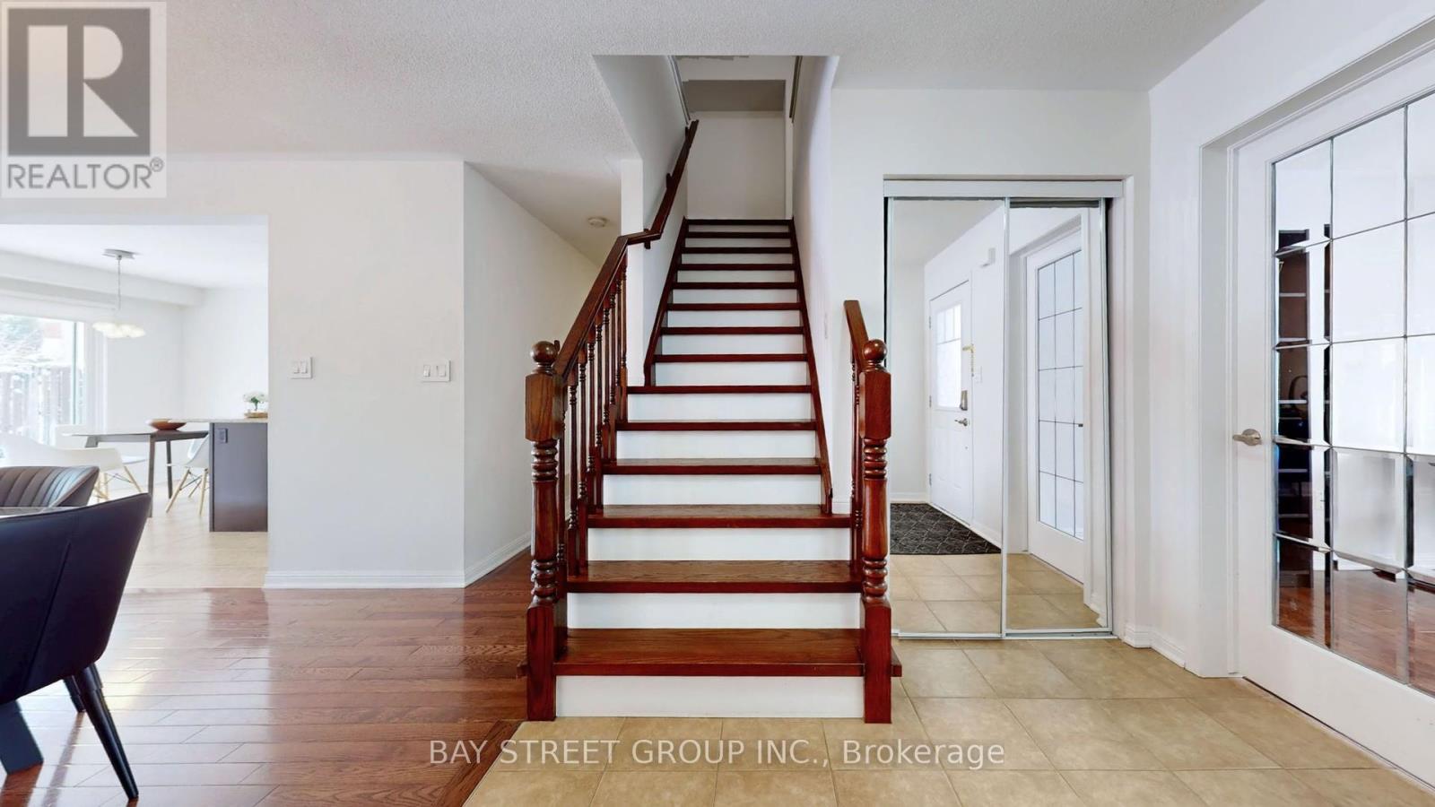 216 Emick Drive, Hamilton, Ontario  L9K 0E1 - Photo 12 - X12893364