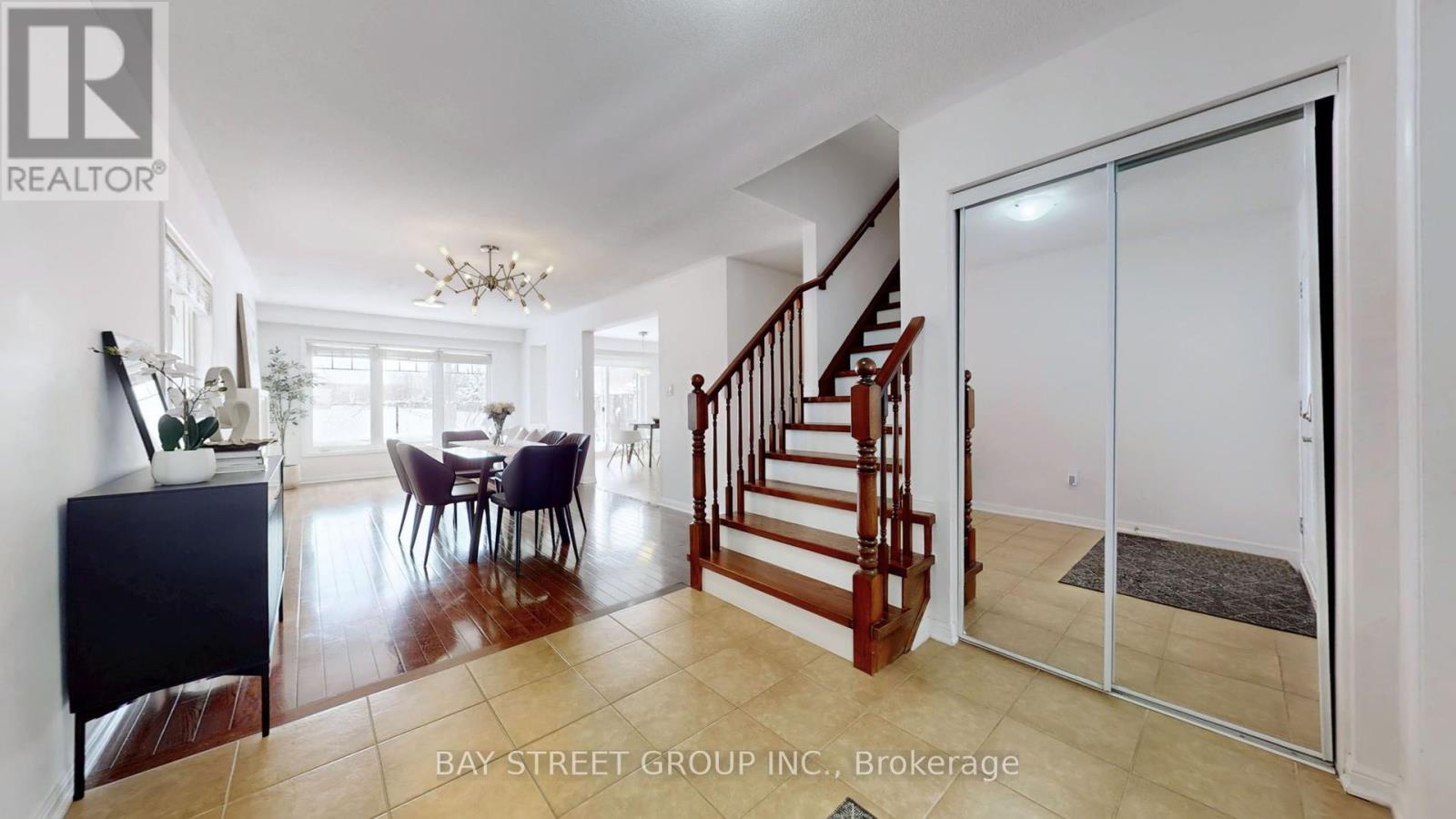 216 Emick Drive, Hamilton, Ontario  L9K 0E1 - Photo 13 - X12893364