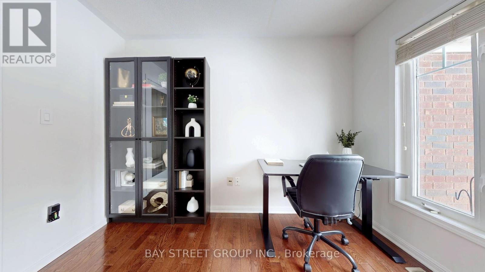 216 Emick Drive, Hamilton, Ontario  L9K 0E1 - Photo 14 - X12893364