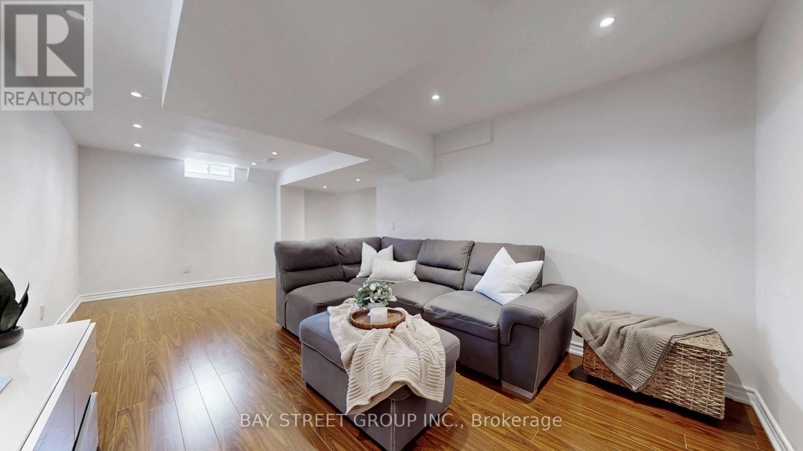 216 Emick Drive, Hamilton, Ontario  L9K 0E1 - Photo 29 - X12893364