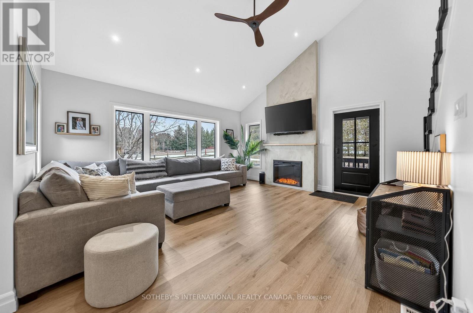 1920 37 Line, Wilmot, Ontario  N3A 4B9 - Photo 6 - X12893414