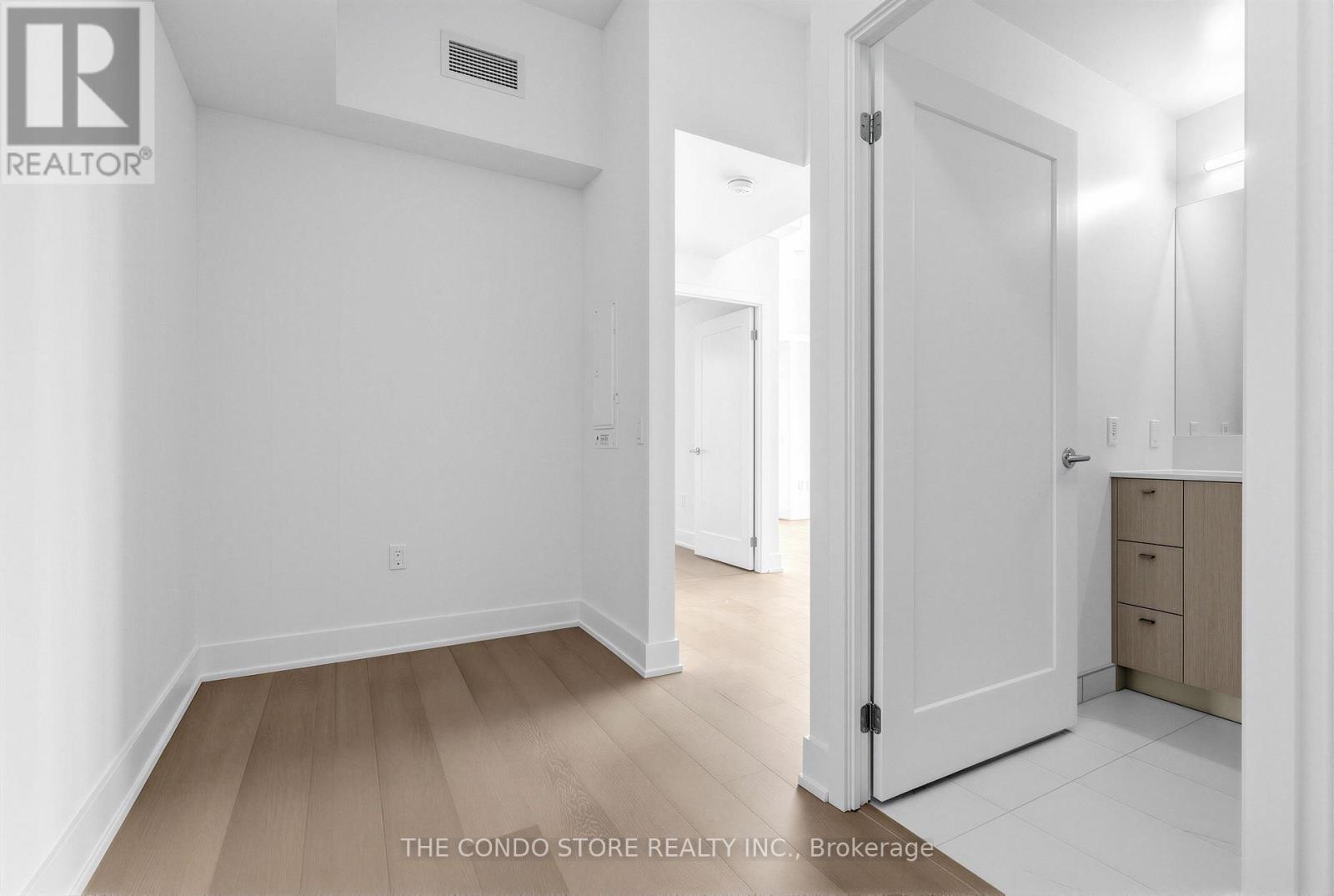 502 - 8 Manor Road W, Toronto, Ontario  M4S 0E6 - Photo 11 - C12745920