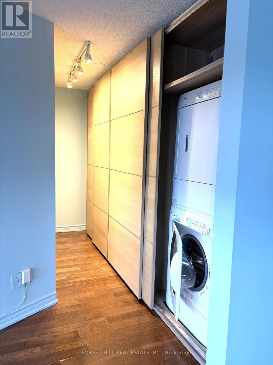 2501 - 1300 Bloor Street, Mississauga, Ontario  L4Y 3Z2 - Photo 8 - W12674274