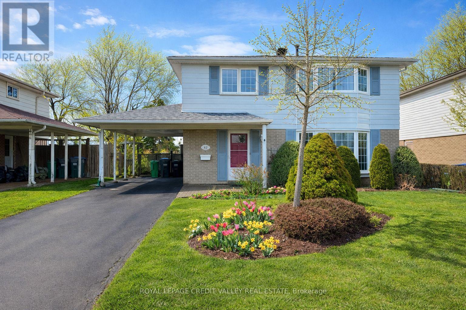 43 BENTON STREET, brampton (brampton east), Ontario