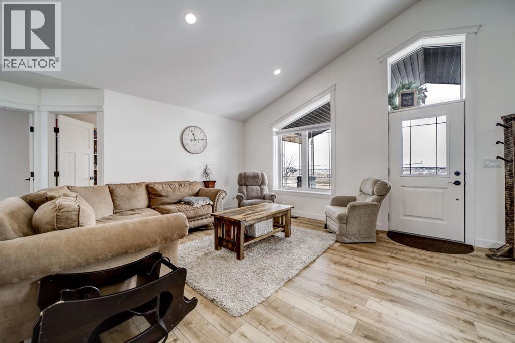 92008 Range Road 195, Rural Lethbridge County, Alberta  T1M 1M9 - Photo 24 - A2277079