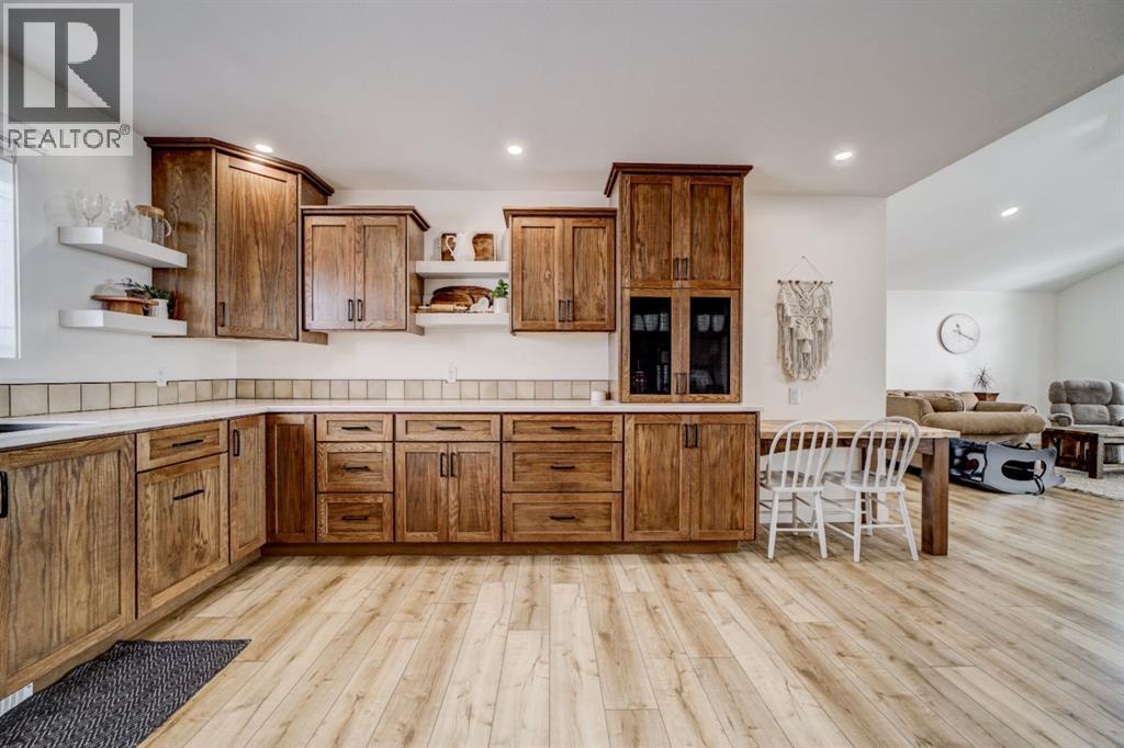 92008 Range Road 195, Rural Lethbridge County, Alberta  T1M 1M9 - Photo 10 - A2277079