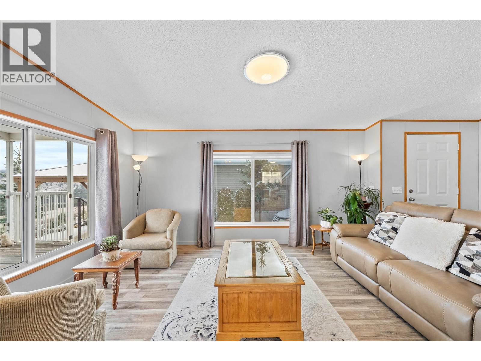 1885 Tappen Notch Hill Road Road Unit# 72, Tappen, British Columbia  V0E 2X0 - Photo 4 - 10376088