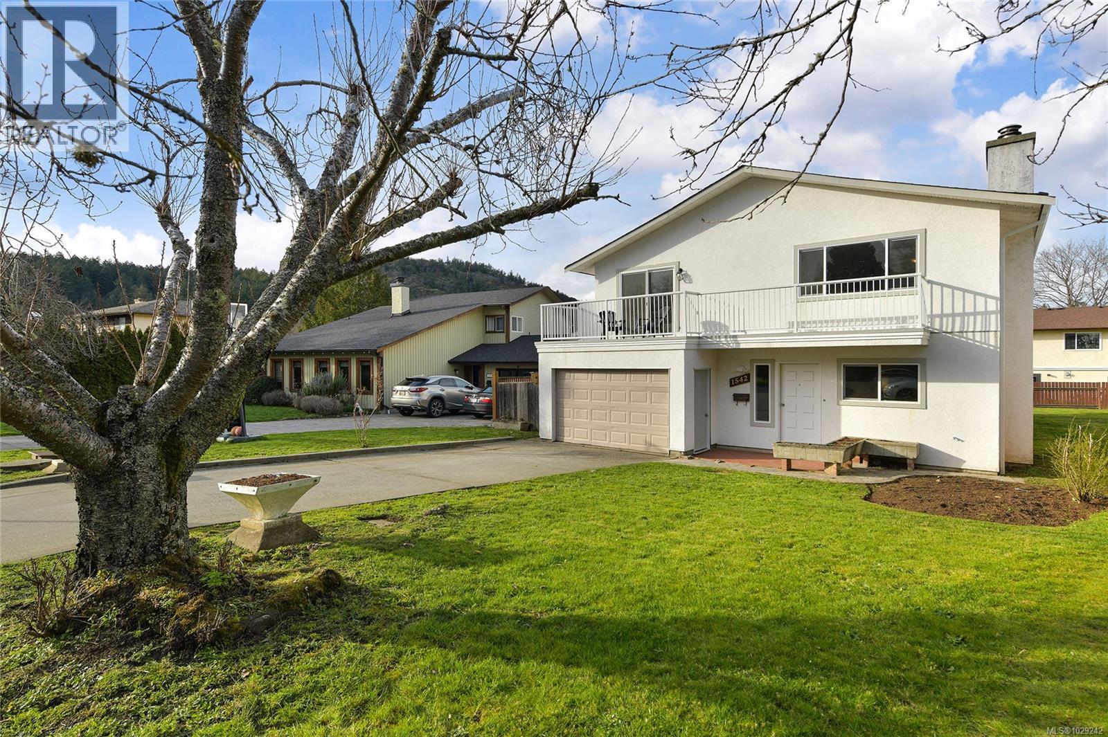 1542 San Juan Ave, Saanich, British Columbia