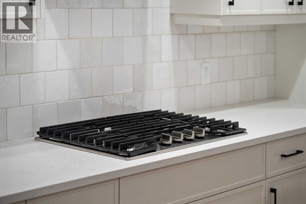 135 Silver Spruce Grove Sw, Calgary, Alberta  t2X 5M1 - Photo 13 - A2287454