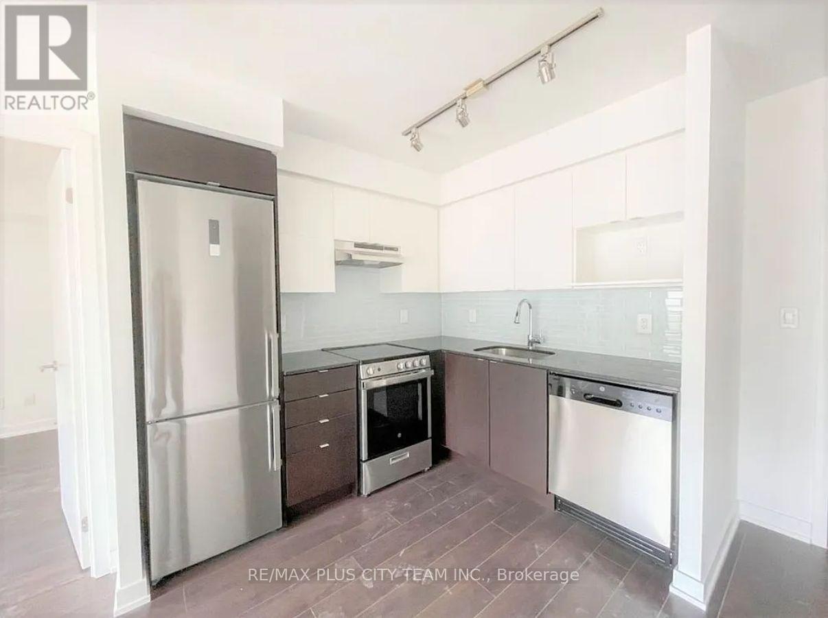 502 - 120 Varna Drive, Toronto (Englemount-Lawrence), Ontario  M6A 0B3 - Photo 5 - C12880662